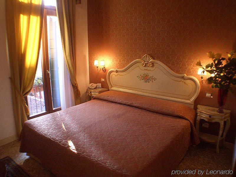 Apostoli Palace Венеция Екстериор снимка